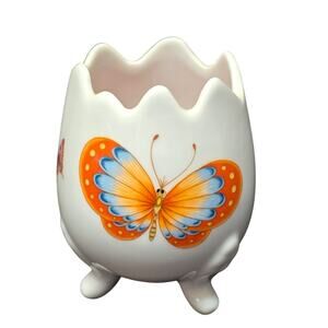 Butterfly Counterpoint Ceramic Cracked Egg Design Candle